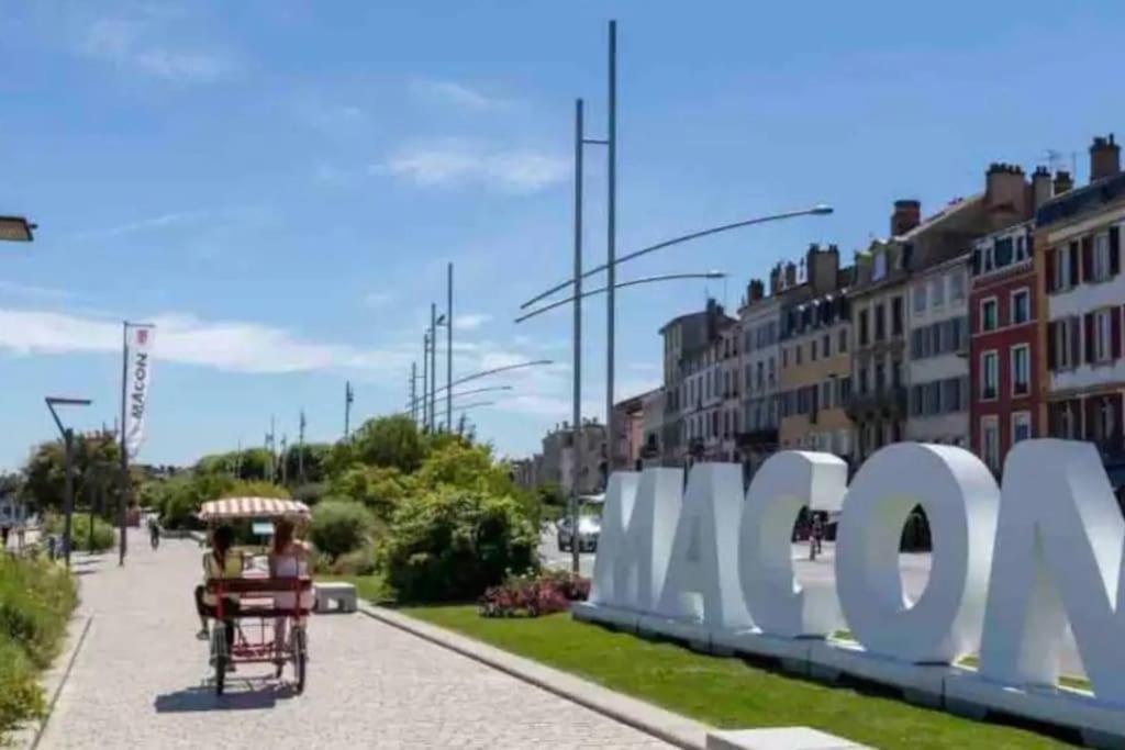 Detente Centre Historique De Macon Avec Spa Et Cine Exterior foto